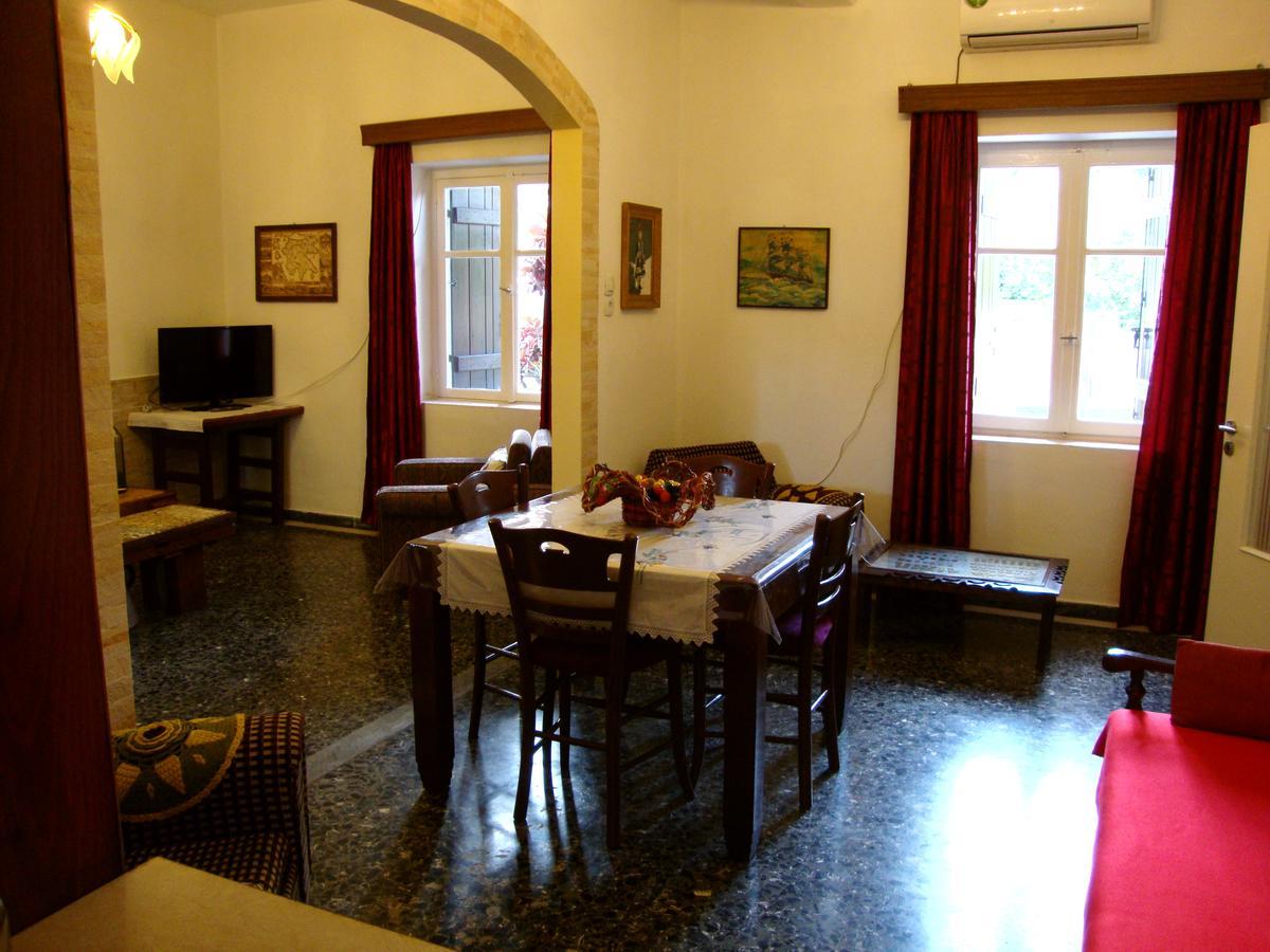 Venezian Castle House Apartment Kíssamos Екстериор снимка
